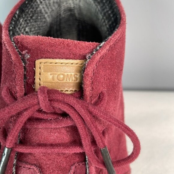 TOMS Suede Desert Wedge Bootie Burgundy Lace-up Vamp Logo Lined Ankle Size 6 - Picture 6 of 13